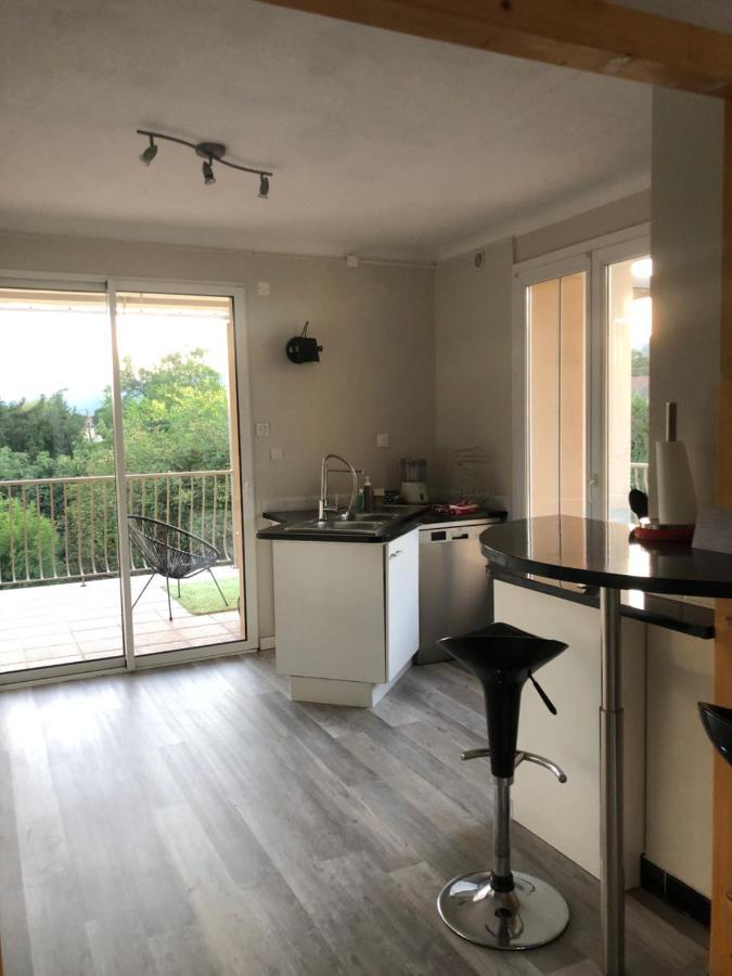 Condrieu Comme A La Maison Exteriör bild